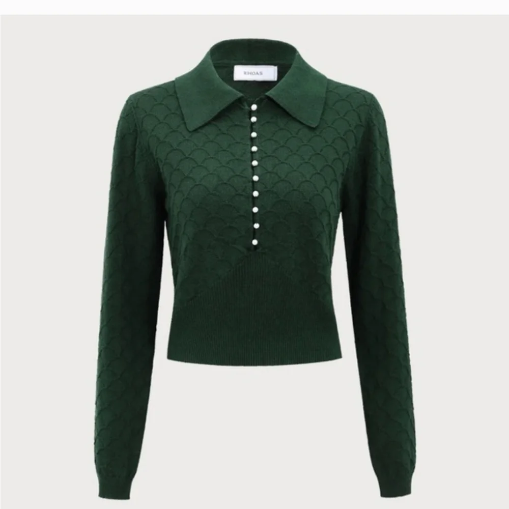 Rihoas Dark Green Scalloped Sweater With Pearl Buttons NWT - Picture 4 of 8
